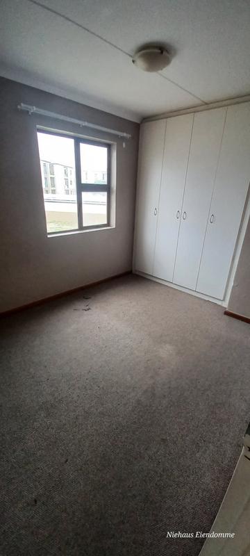 To Let 2 Bedroom Property for Rent in Guldenland Western Cape